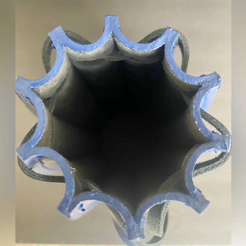 Plisse Airnova Leather Vase - Picture 3 of 7